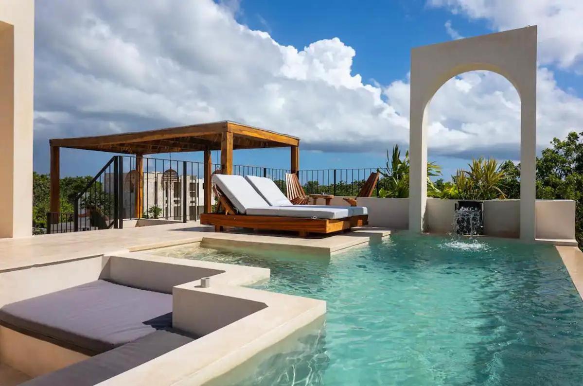 Apartment Designer Unit With Private Pool